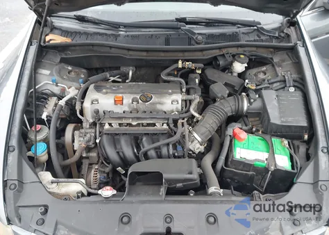 2011 Honda Accord 2.4 Se z USA, uszkodzony, nr VIN 1HGCP2F65BA018704